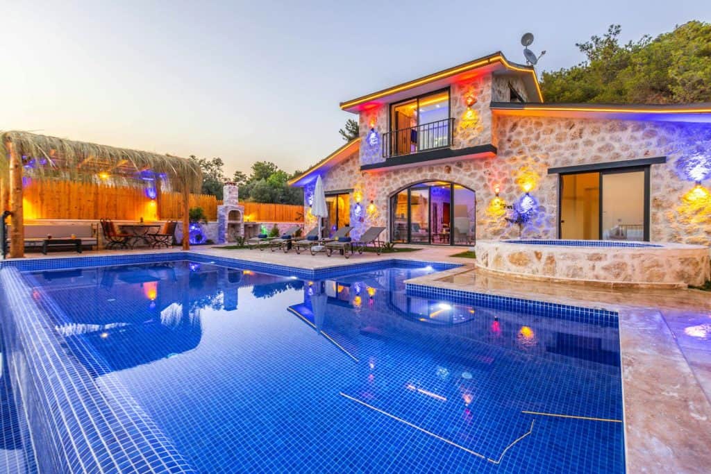 luxury pool